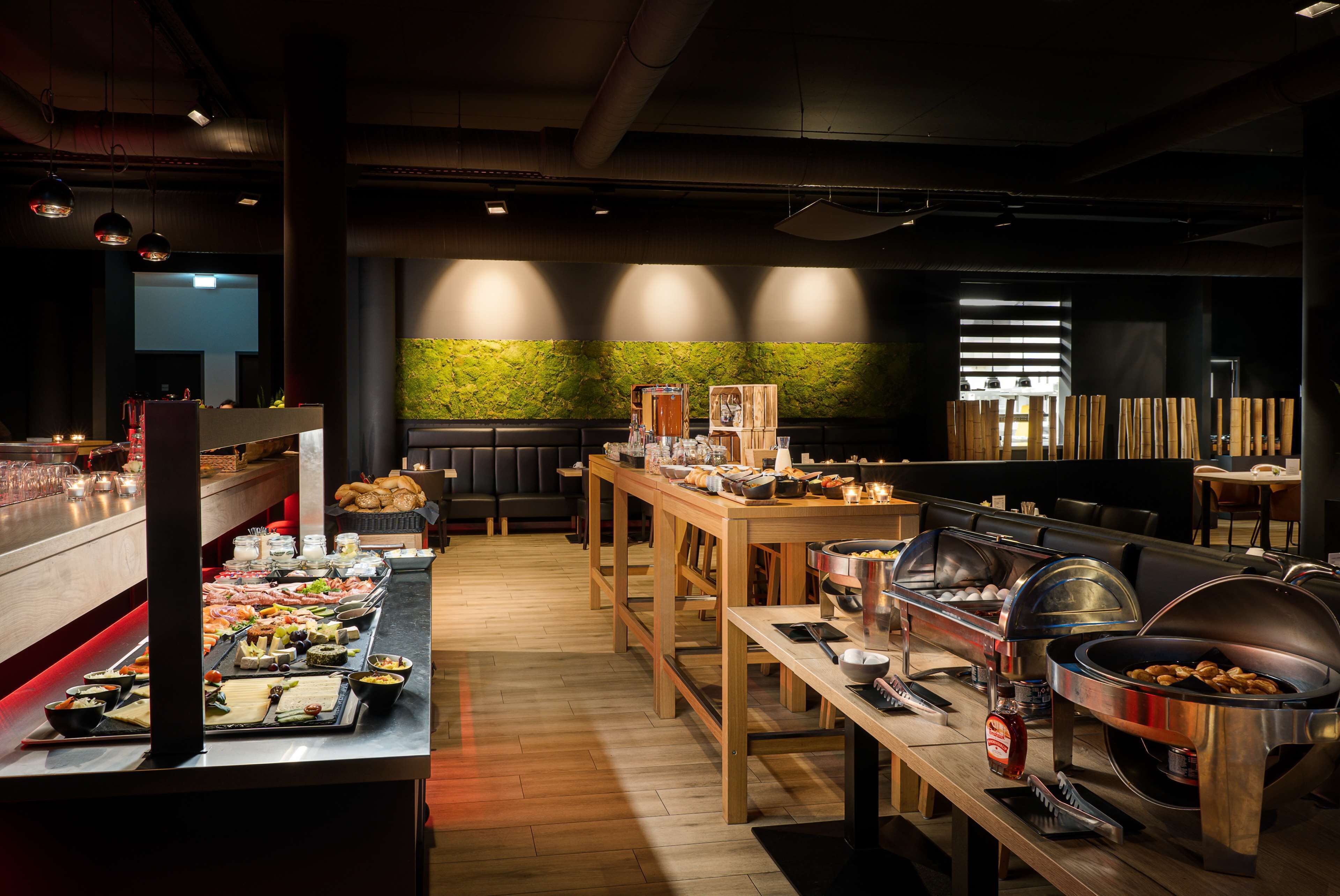 daily continental breakfast (eur 16 per person)