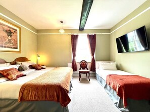 Deluxe Room, Ensuite, Garden View | Individually decorated, individually furnished, desk, iron/ironing board