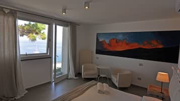 Deluxe Apartment, 2 Bedrooms, Sea View (Mezzogiorno) | Minibar, desk, blackout curtains, free cots/infant beds
