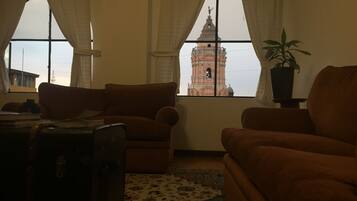 Classic Apartment (608) | Living room | TV