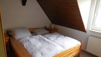 Apartment, 1 Bedroom | Down duvets, individually decorated, individually furnished, free WiFi