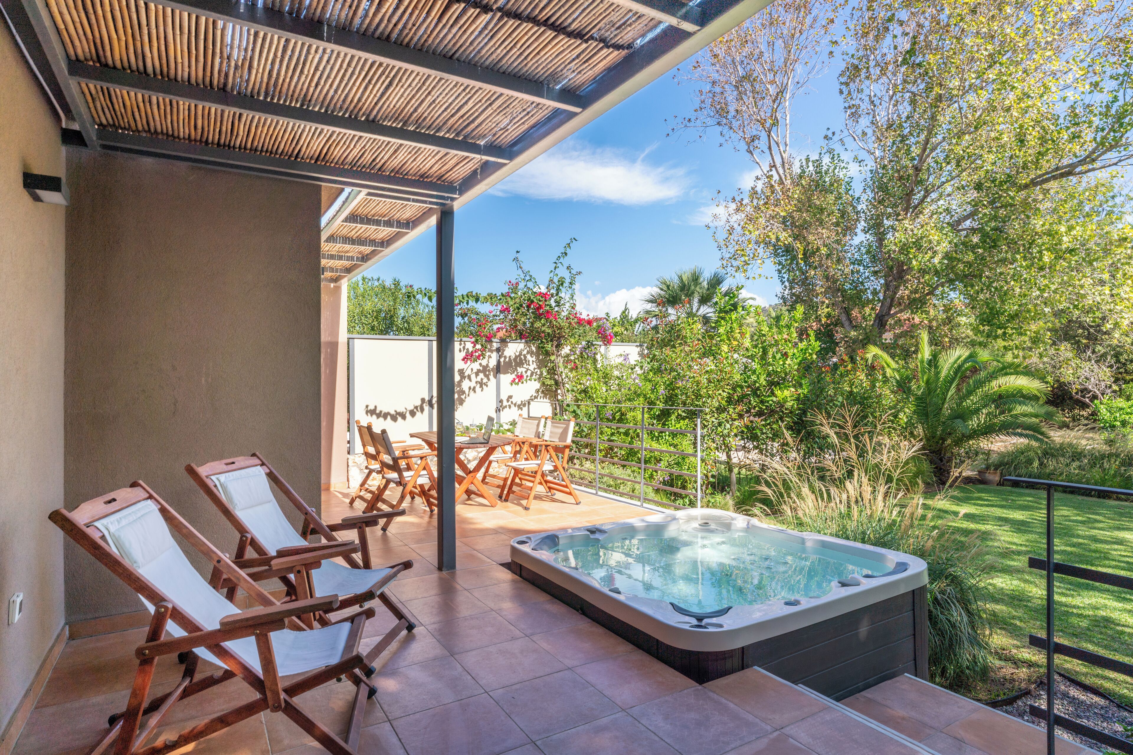 Deluxe-Studiosuite, Gartenblick (Cephalus) | Terrasse/Patio