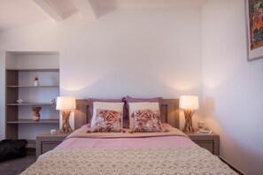 Individually decorated, individually furnished, soundproofing