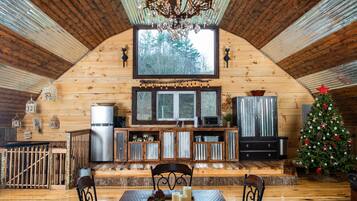 冰箱、微波炉、烤箱、炉灶