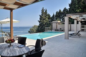 Outdoor pool - Edem (Corfu)
