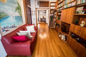 TV - Penthouse Milan Center Free Car Park (Milano)