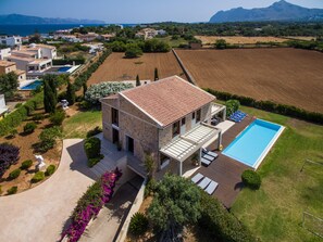 Exterior - Luxury villa for 10 with pool, gym, AC and wifi, only 150m to the sea  (Alcúdia)