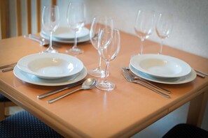 Unclassified image, 2 of 20, button