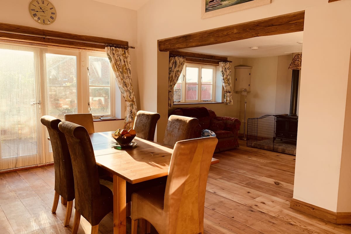 Luxury Cabin, Private Bathroom | Dining