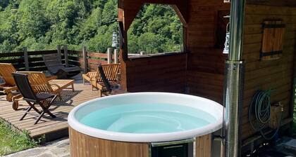 THE THREE HOUSES gîte vert