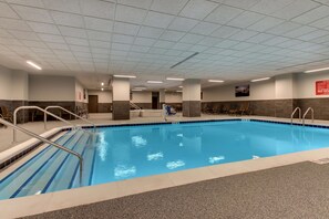 Indoor pool - Drury Plaza Hotel Milwaukee Downtown (Milwaukee)