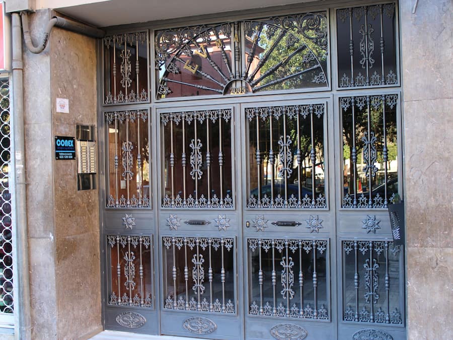 Fachada de la propiedad