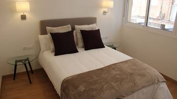 Premium bedding, down duvets, minibar, blackout curtains