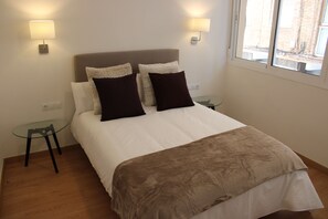 标准双人房, 1 张双人床, 无烟房 | 高档床上用品、羽绒被、迷你吧、遮光窗帘