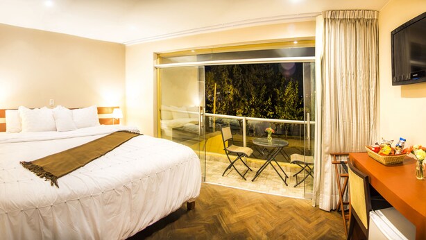 Standard Double Room, 1 King Bed, Non Smoking | Premium bedding, down duvets, in-room safe, desk - Alwa Classic Hotel Boutique (Arequipa)