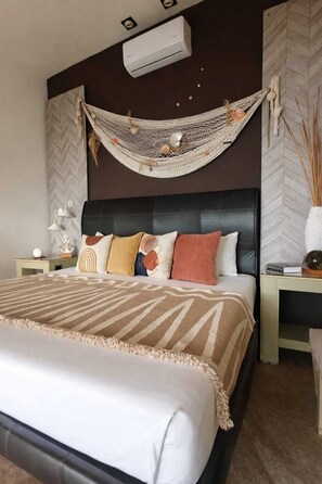 Egyptian cotton sheets, premium bedding, in-room safe - Casa Qi Mazunte (Santa María Tonameca)