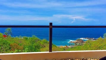 Lakens van Egyptisch katoen, luxe beddengoed, een kluis op de kamer