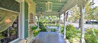 Historic ‘Grape Arbor House’ < 2 Blocks to Main St