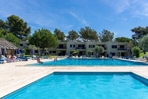 Outdoor pool - Minuet Apartment, Pool (Portimão)
