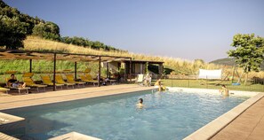 Piscine extérieure, piscine chauffée