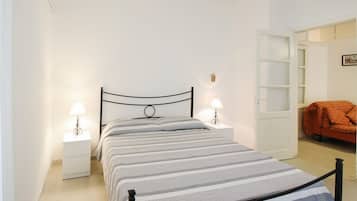 1 bedroom, iron/ironing board, bed sheets