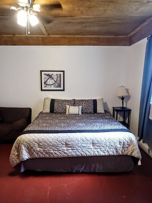 Suite 17 | Individually decorated, individually furnished, iron/ironing board - Historic Whiting Hotel Suites (Pawhuska)
