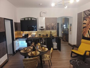 Fridge, microwave, oven, stovetop