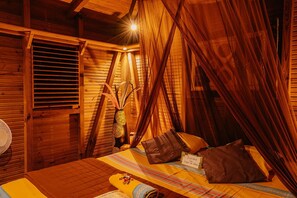 1 chambre, fer et planche à repasser, lit parapluie, Wi-Fi gratuit