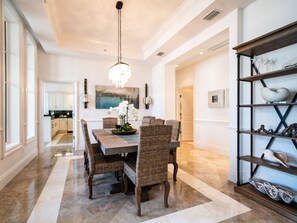 Dining - 4 Bd w/Pool, Bayside - Marlin Bay Resort & Marina (Marathon)