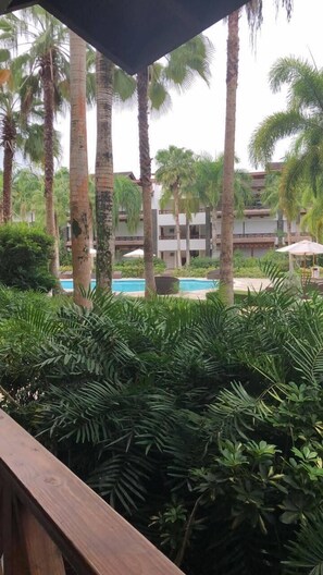 2 piscinas al aire libre