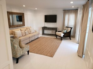 Smart TV, DVD player