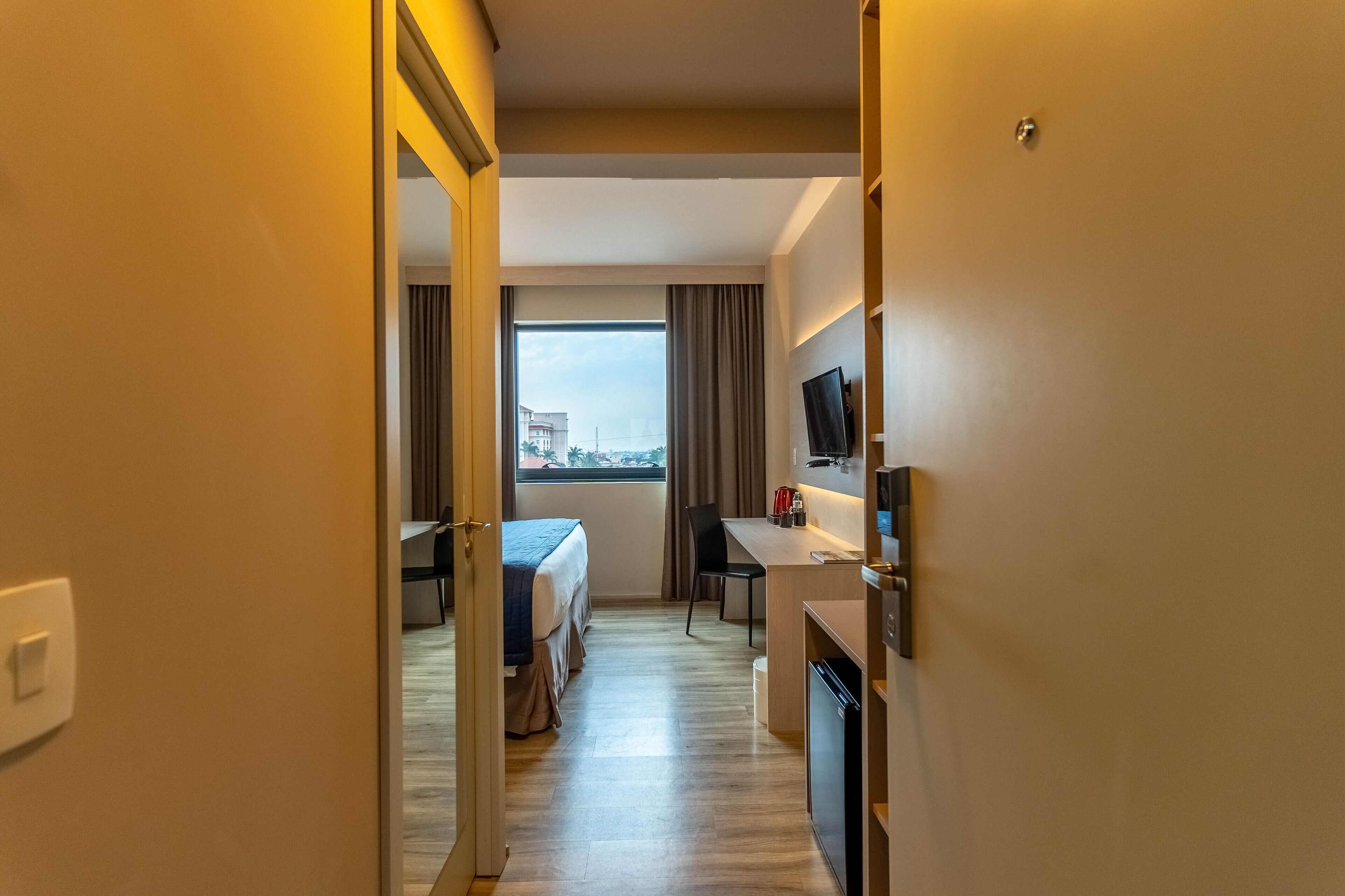 minibar, in-room safe, desk, blackout curtains