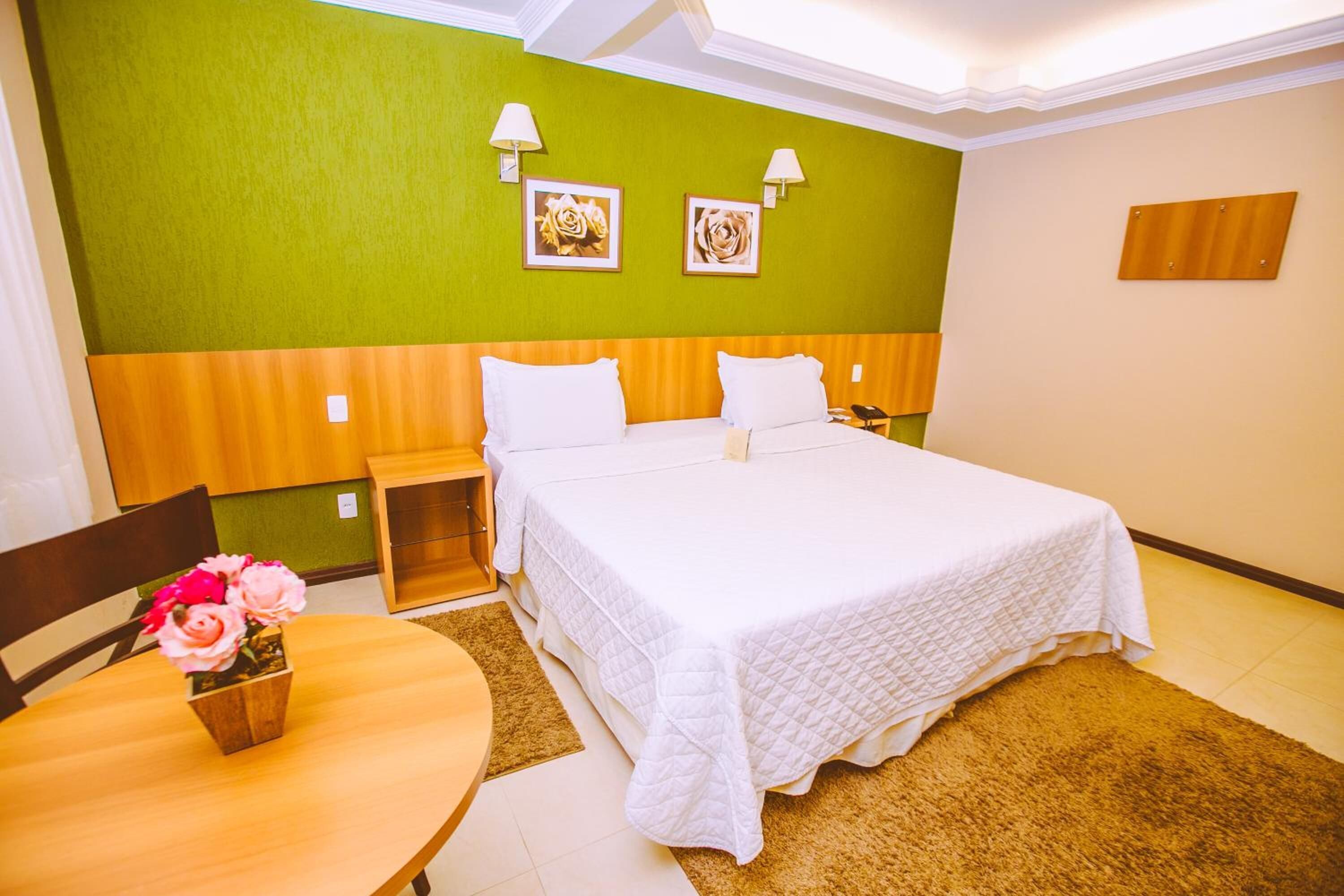 minibar, in-room safe, desk, free wifi