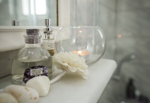 Bathroom - Sea Daffodil Apartments (Kissamos)