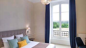 Coffres-forts dans les chambres, bureau, rideaux occultants