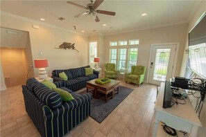 Apartment | Living area