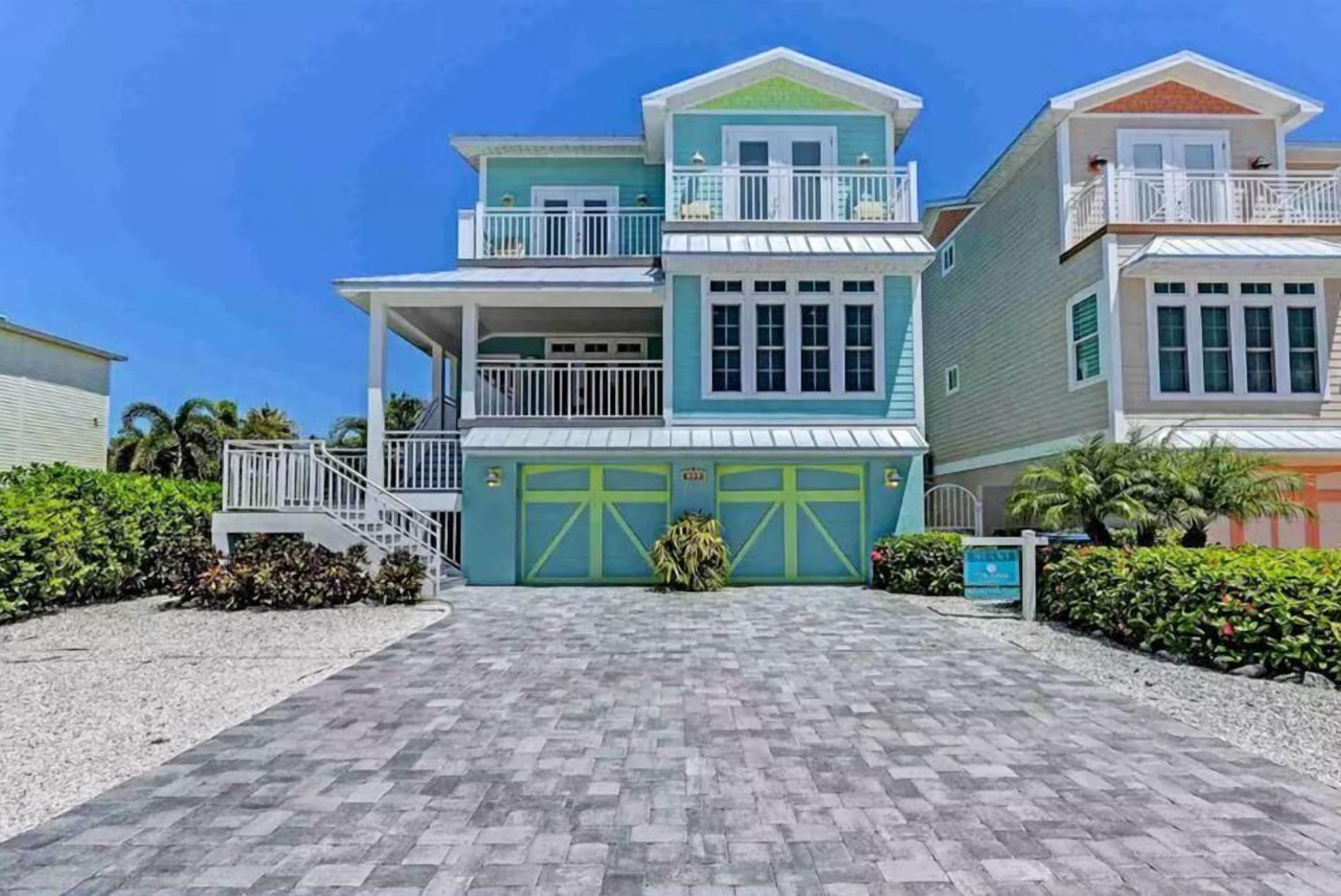 Apartment | Front of property