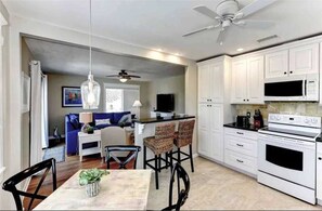 Apartment | In-room dining