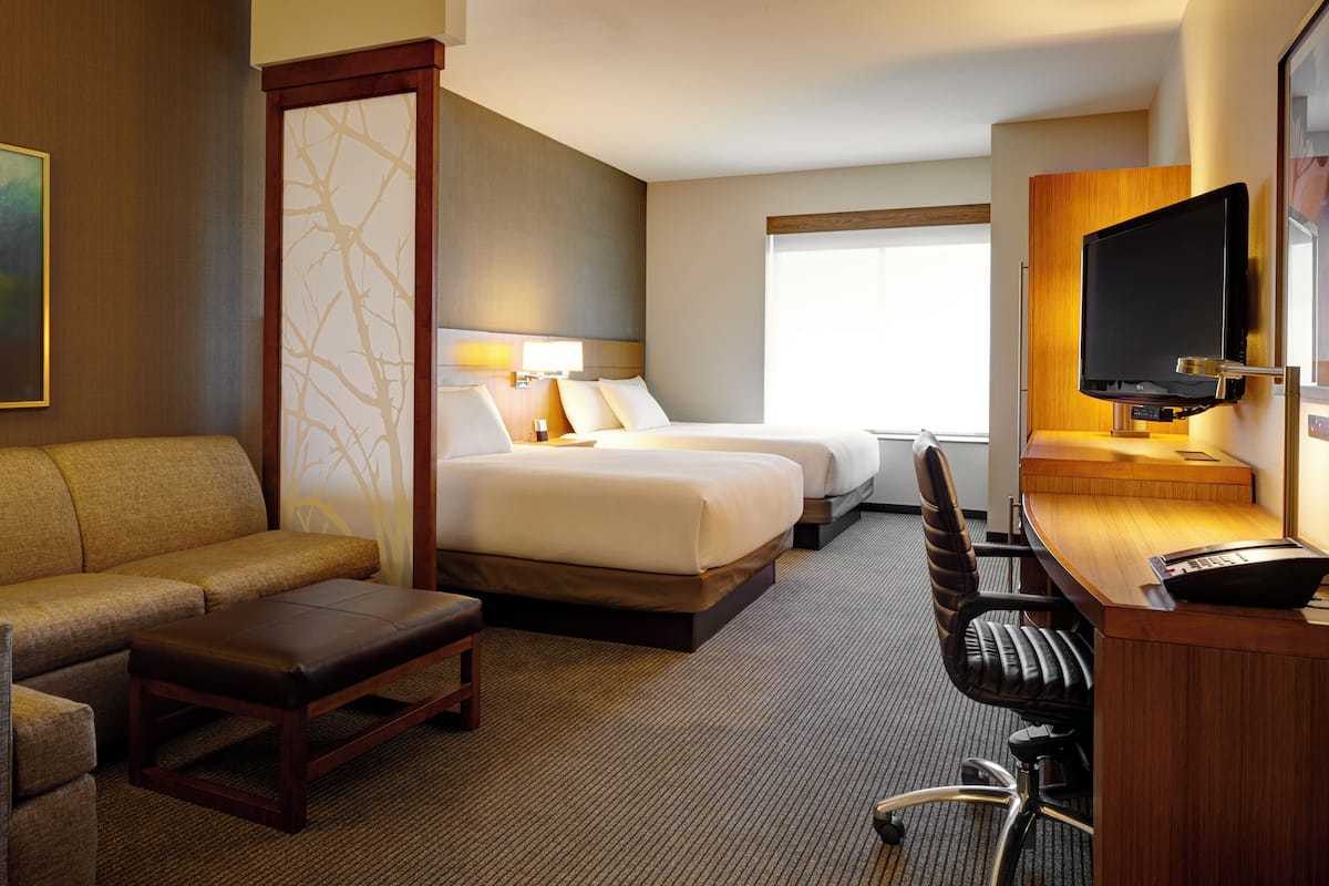 Premium bedding, down comforters, pillowtop beds, in-room safe