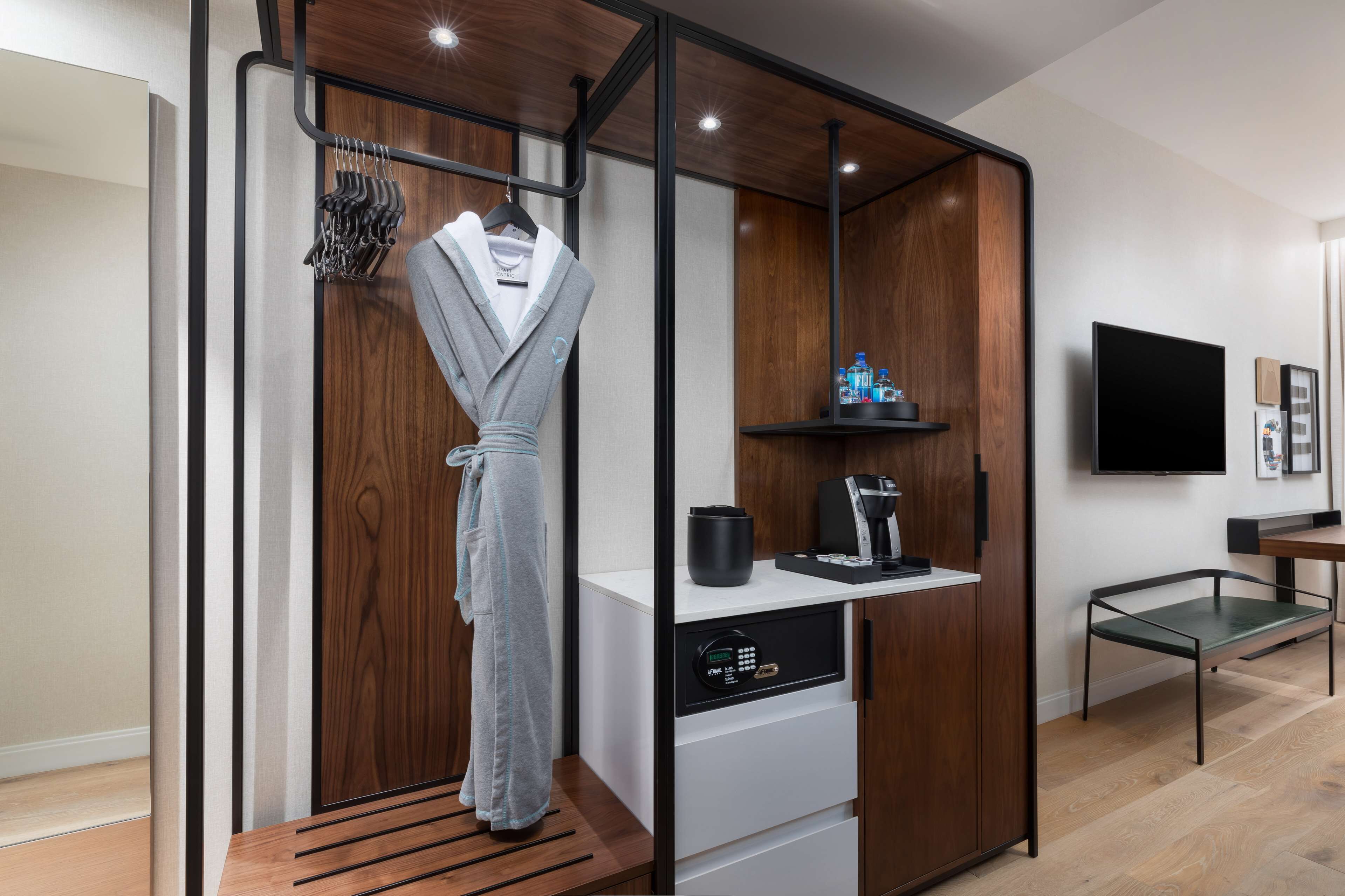 suite, 1 king bed with sofa bed (vip) | hypo-allergenic bedding, down duvets, in-room safe, desk