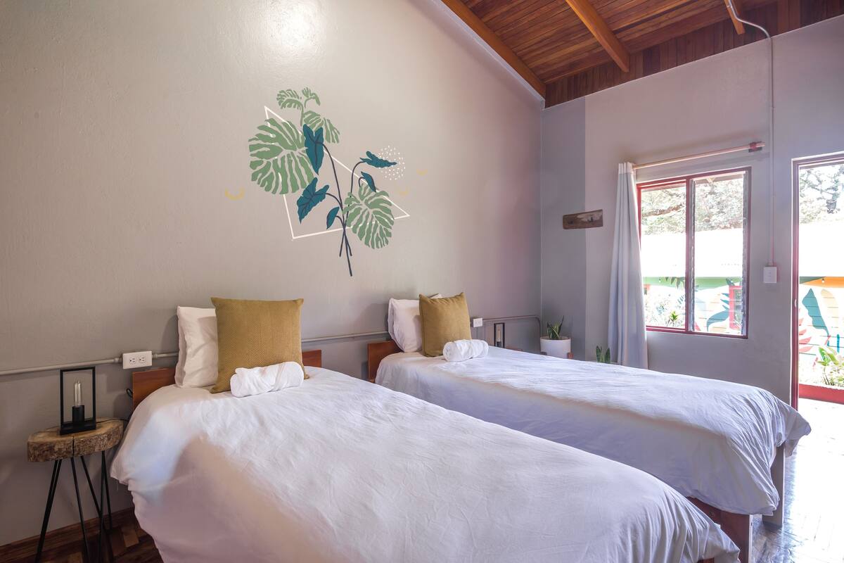 Free WiFi, bed sheets