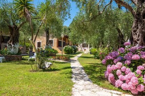 Jardines del alojamiento