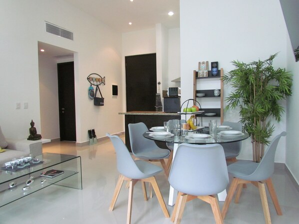 Family Villa, Multiple Beds, Non Smoking, Garden View | Living area | Smart TV