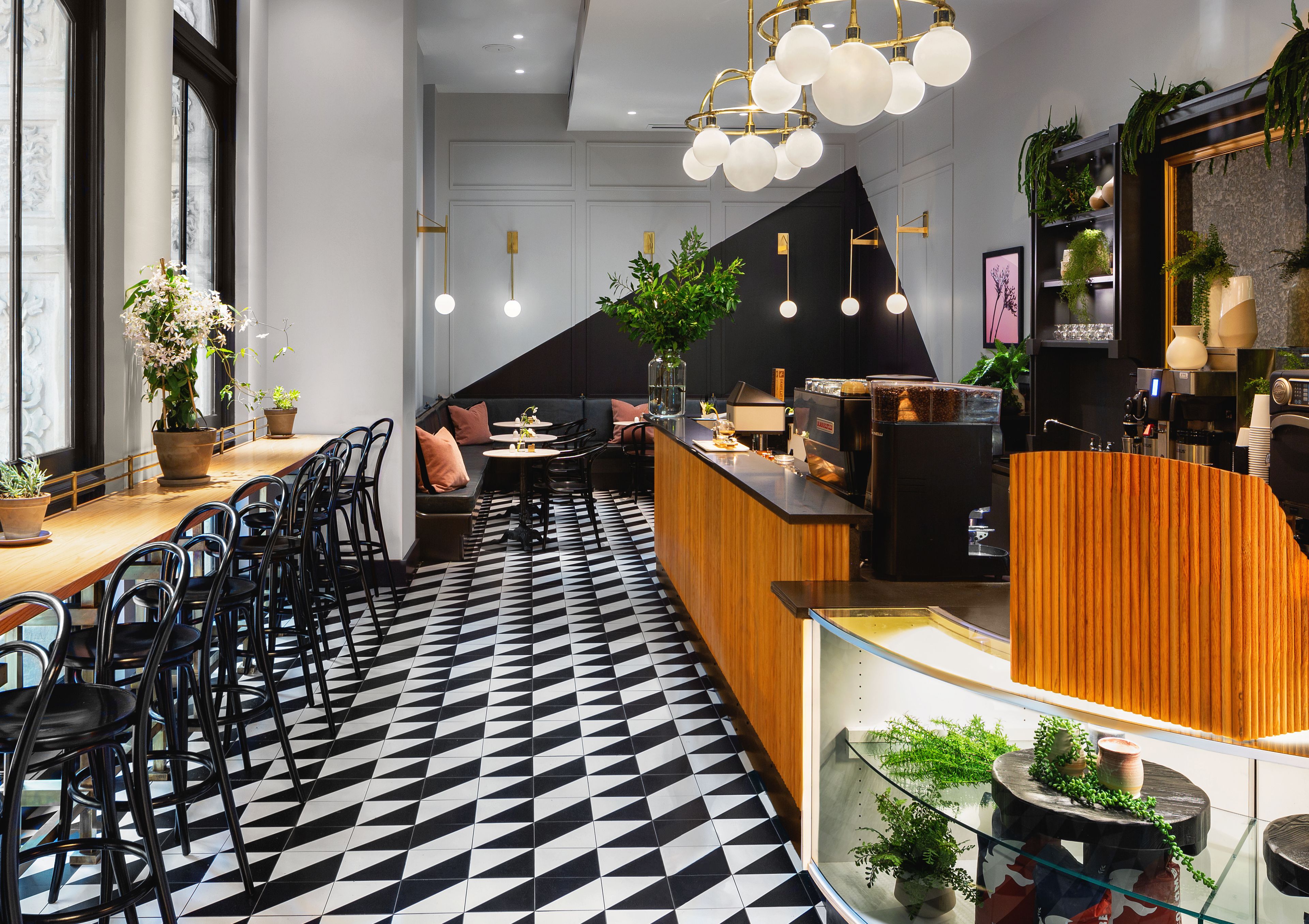 daily cooked-to-order breakfast for a fee