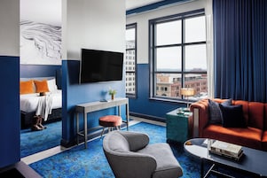 Suite, 1 King Bed (Utopia) | Egyptian cotton sheets, premium bedding, down comforters, minibar