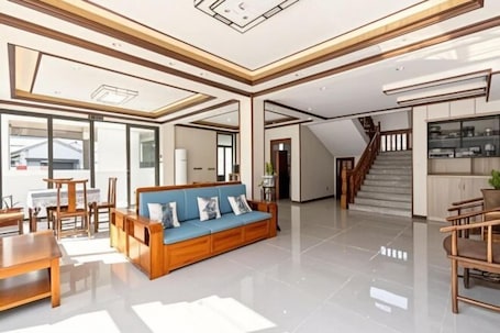 Interior. Zhouzhuang Yuesheng Hotel