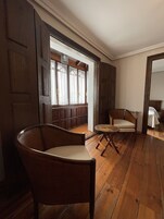 4 habitaciones, ropa de cama de alta calidad y decoración personalizada 