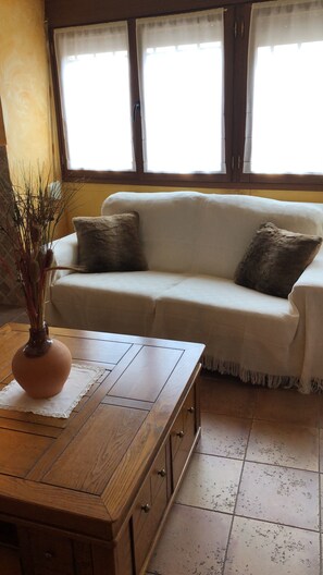 House, 4 Bedrooms | 4 bedrooms, premium bedding, individually decorated