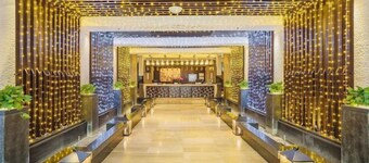 Jindaoxia Liangjiang Holiday Hotel