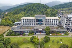 Exterior - Jindaoxia Liangjiang Holiday Hotel (Chongqing)